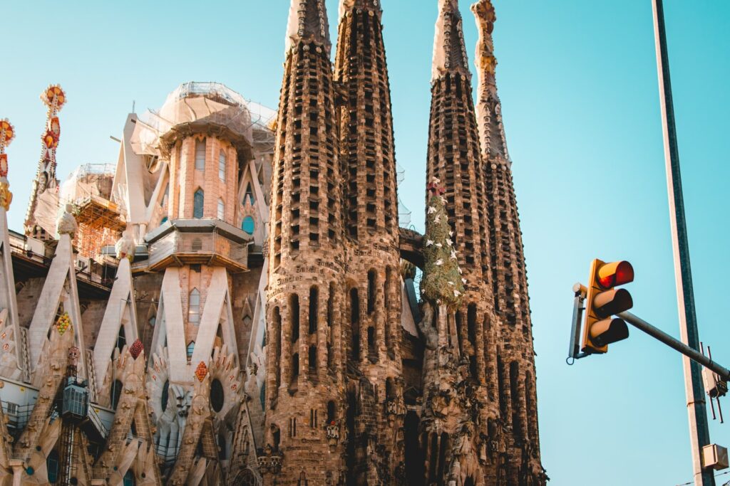 Sagrada Famiglia cathedral during daytime