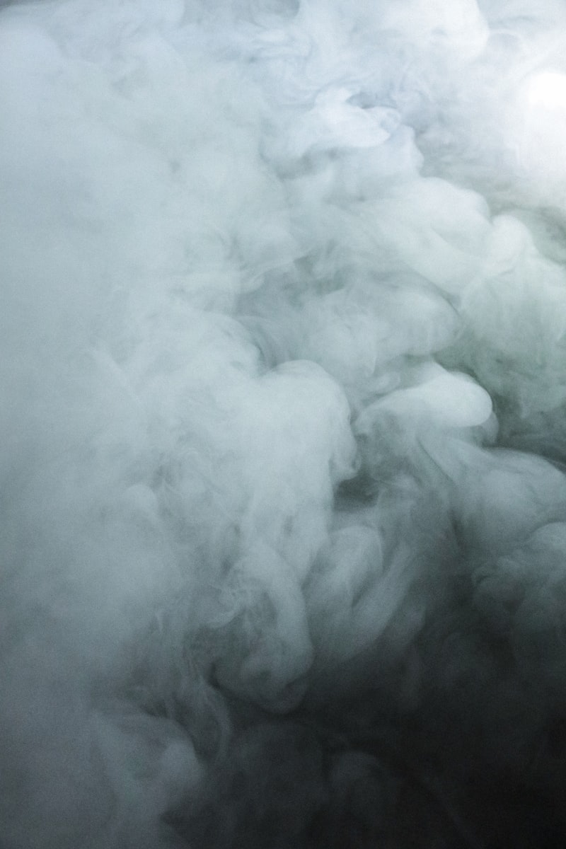 Jornal Público permite publicidade “encapotada” ao tabaco aquecido
