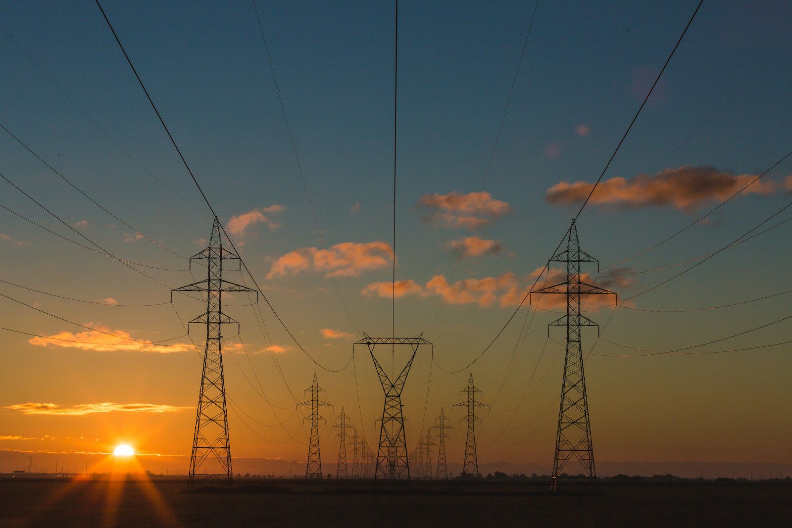 Depois de nove dias sem precisar de Espanha, rede eléctrica portuguesa volta a ‘pôr-se a jeito’